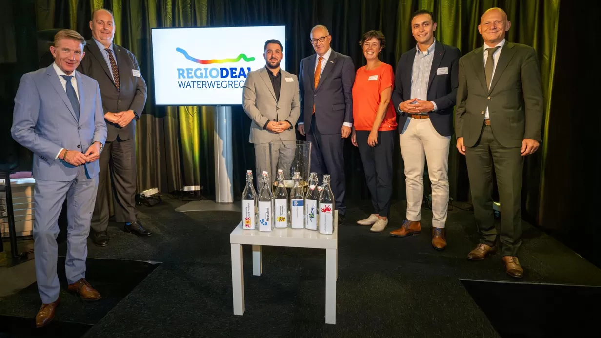 Regio Deal bekrachtigd: ruim 35 miljoen euro voor de toekomst van de Waterwegregio Regio Deal bekrachtigd: ruim 35 miljoen euro voor de toekomst van de Waterwegregio