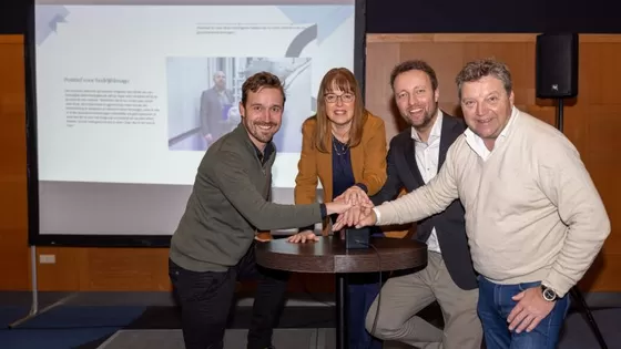 𝐍𝐢𝐞𝐮𝐰 𝐩𝐥𝐚𝐭𝐟𝐨𝐫𝐦 𝐠𝐞𝐥𝐚𝐧𝐜𝐞𝐞𝐫𝐝: 𝐃𝐮𝐮𝐫𝐳𝐚𝐚𝐦𝐕𝐥𝐚𝐚𝐫𝐝𝐢𝐧𝐠𝐞𝐧.𝐧𝐥